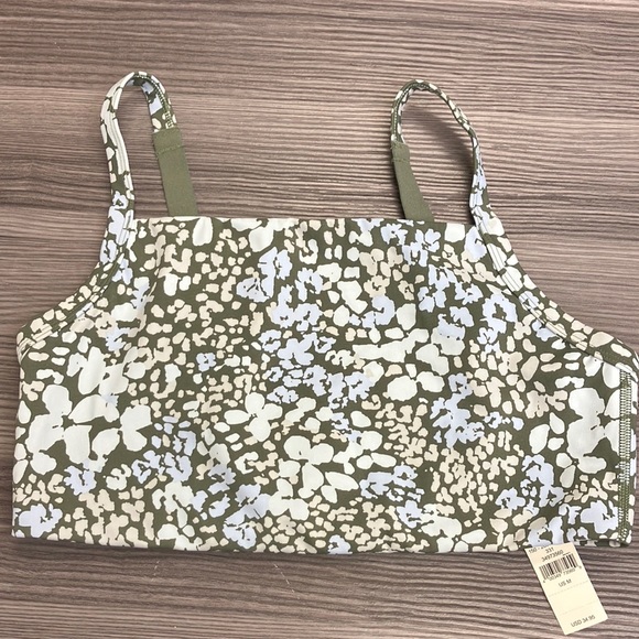 aerie Other - Aerie sports bra in excellent condition all tags attached separate size M